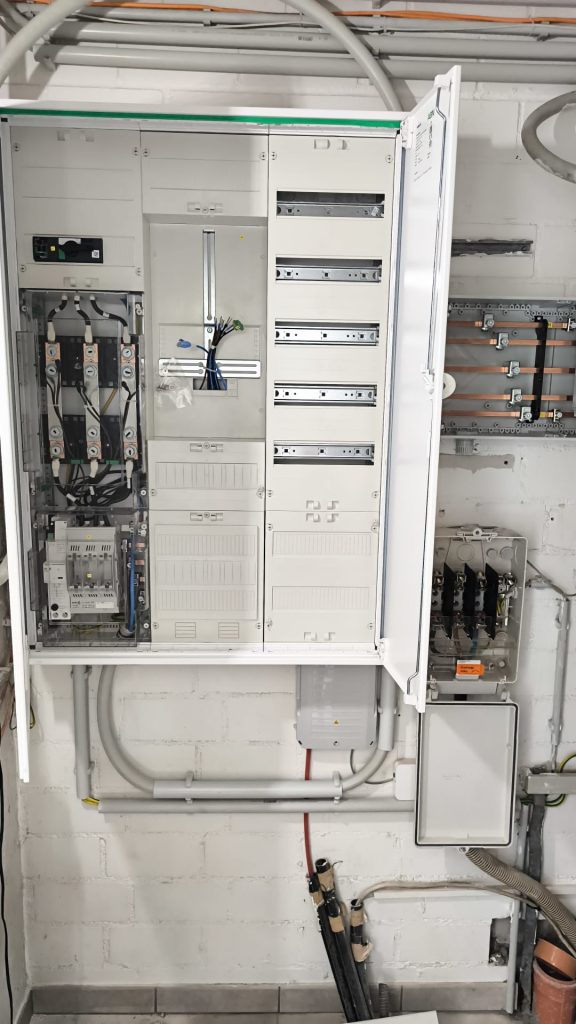 Elektroinstallation & Zählerschrank Montage Alpen